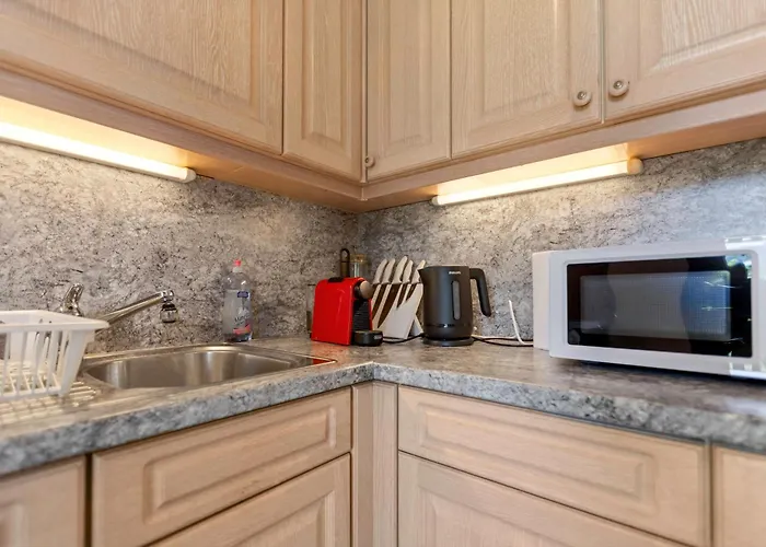 - 6 Pers - 5 Lits - 2 Parkings Daire *