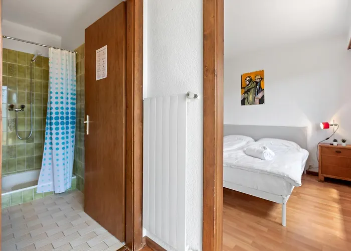 - 6 Pers - 5 Lits - 2 Parkings Daire